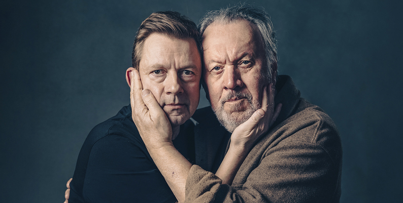 Promobilde for Bjørn Eidsvåg og Bjarte Tjøstheim hotellpakke med billetter