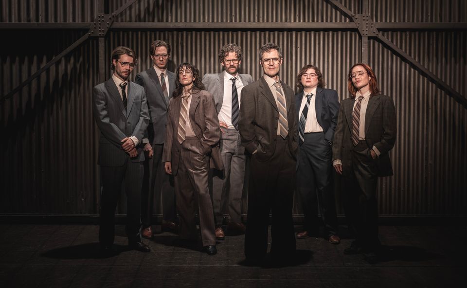 Link til Treholt hotellpakke med billetter